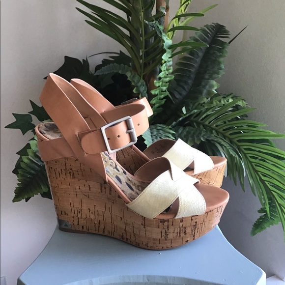 Summer🕶🌈🌼Sam Edelman women’s- size 8 - Picture 3 of 8